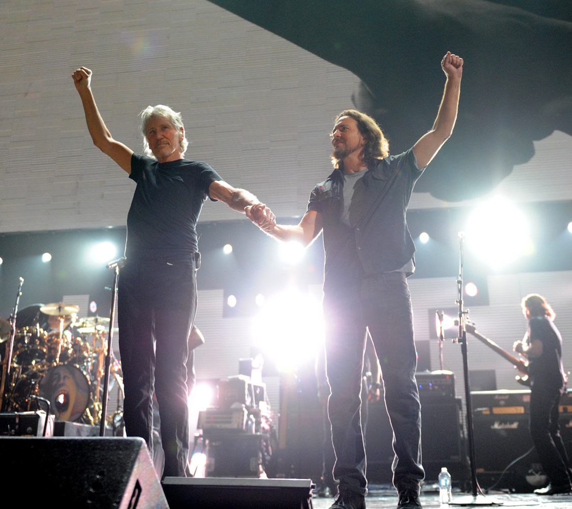 Roger Waters and Eddie Vedder perform
