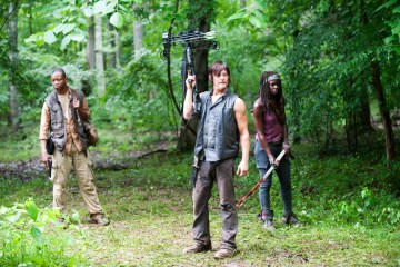 Bob (Lawrence Gilliard Jr.), Daryl Dixon (Norman Reedus) and Michonne (Danai Gurira) - The Walking Dead _ Season 4, Episode 3 - Photo Credit: Gene Page/AMC