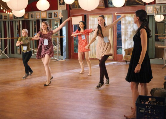 Tv Tonight Bunheads Time Com