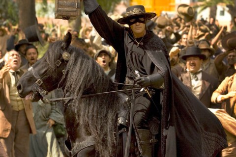 Populist: The Mask of Zorro (1998) 