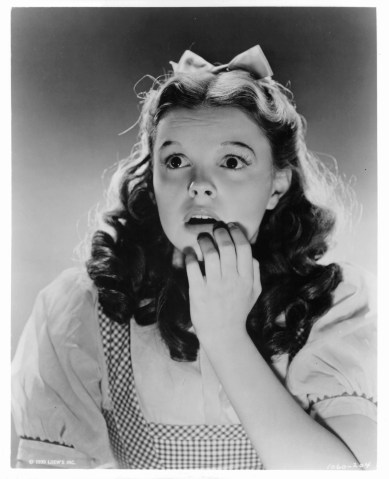 Judy Garland in costume for her role as Dorothy Gale in a scene from the film 'The Wizard Of Oz', 1939. 