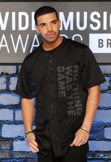 Drake arrives at the 2013 MTV VMA Awards red carpet at the Barclay's Center in Brooklyn, N.Y., on Aug. 25, 2013.